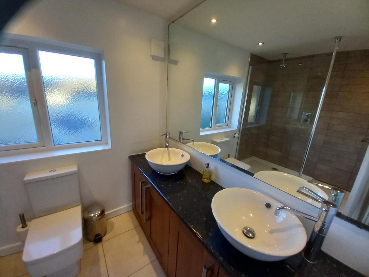 Grange Croft Villa Ben Rhydding Dış mekan fotoğraf