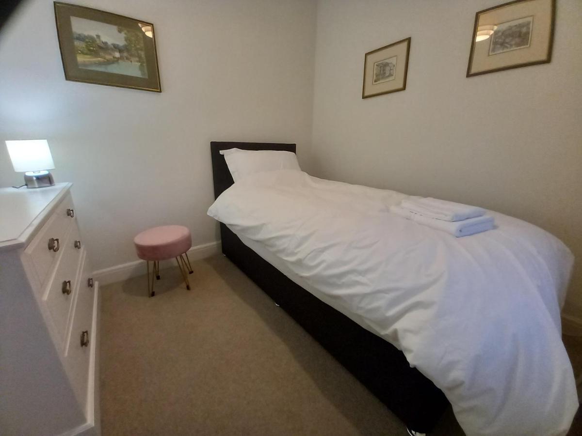 Grange Croft Villa Ben Rhydding Dış mekan fotoğraf